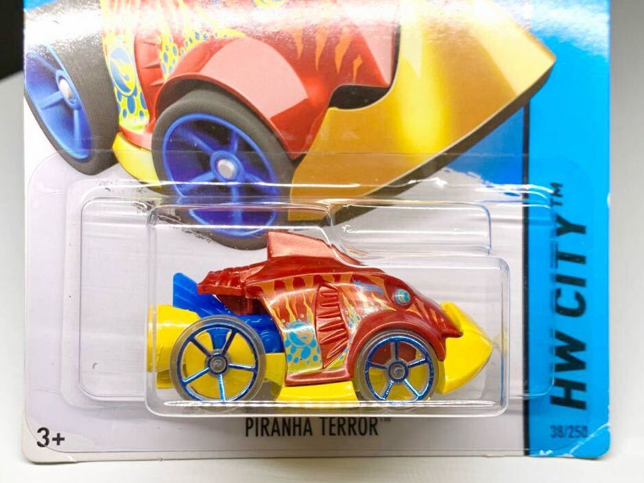 Hot Wheels 2015 Treasure Hunt PIRANHA TERROR ホットウィール トレジャーハント ピラニア テラー 謎車 THの画像1