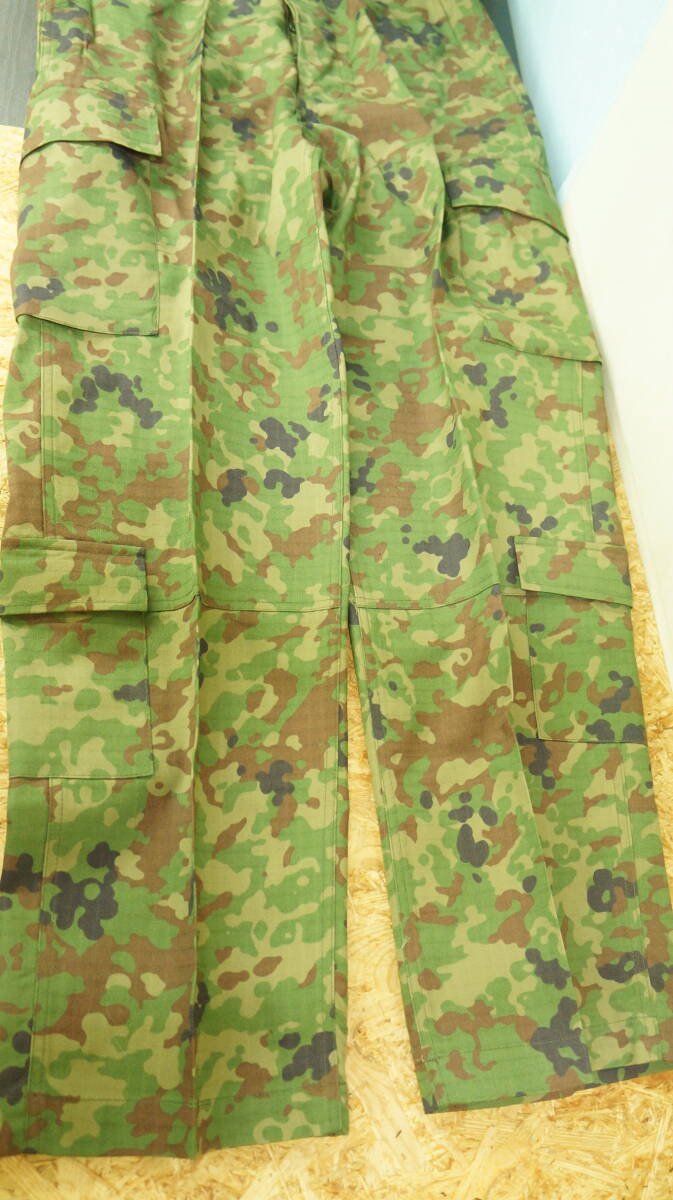 陸上自衛隊 リップ 2型 迷彩服上下 サイズ3B 誠和商事 中古品 使用感なしの画像9