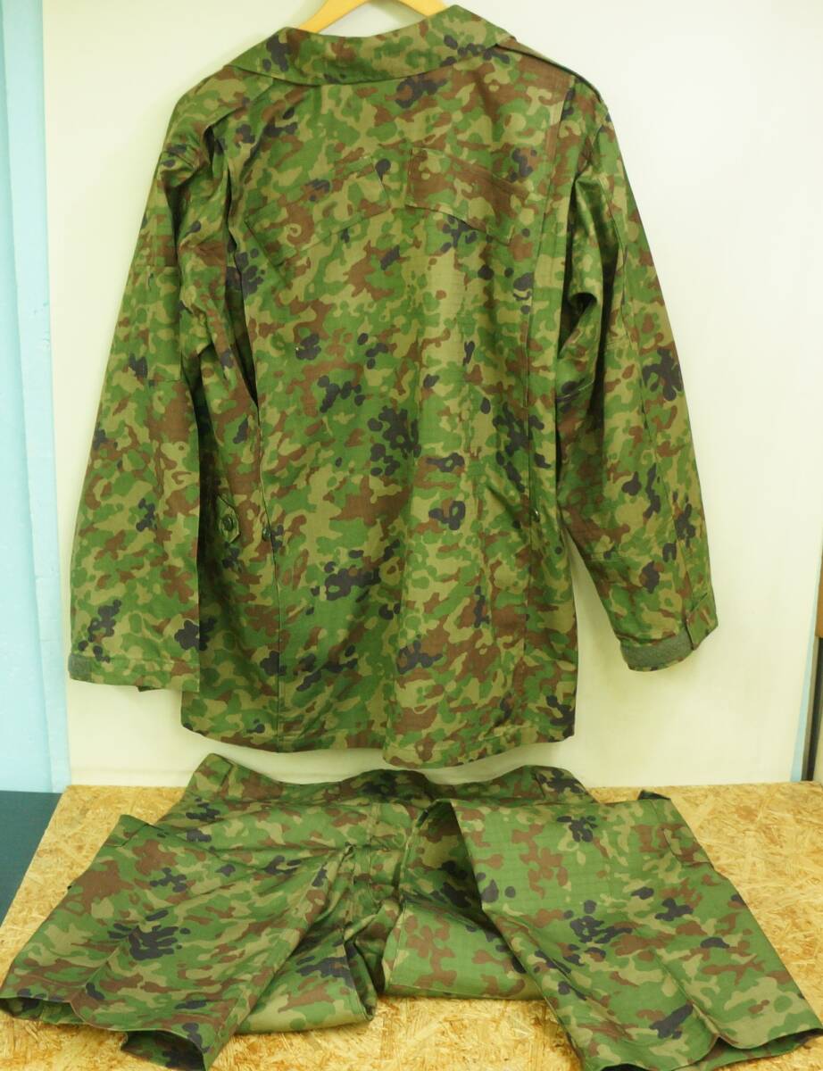 陸上自衛隊 リップ 2型 迷彩服上下 サイズ3B 誠和商事 中古品 使用感なしの画像2