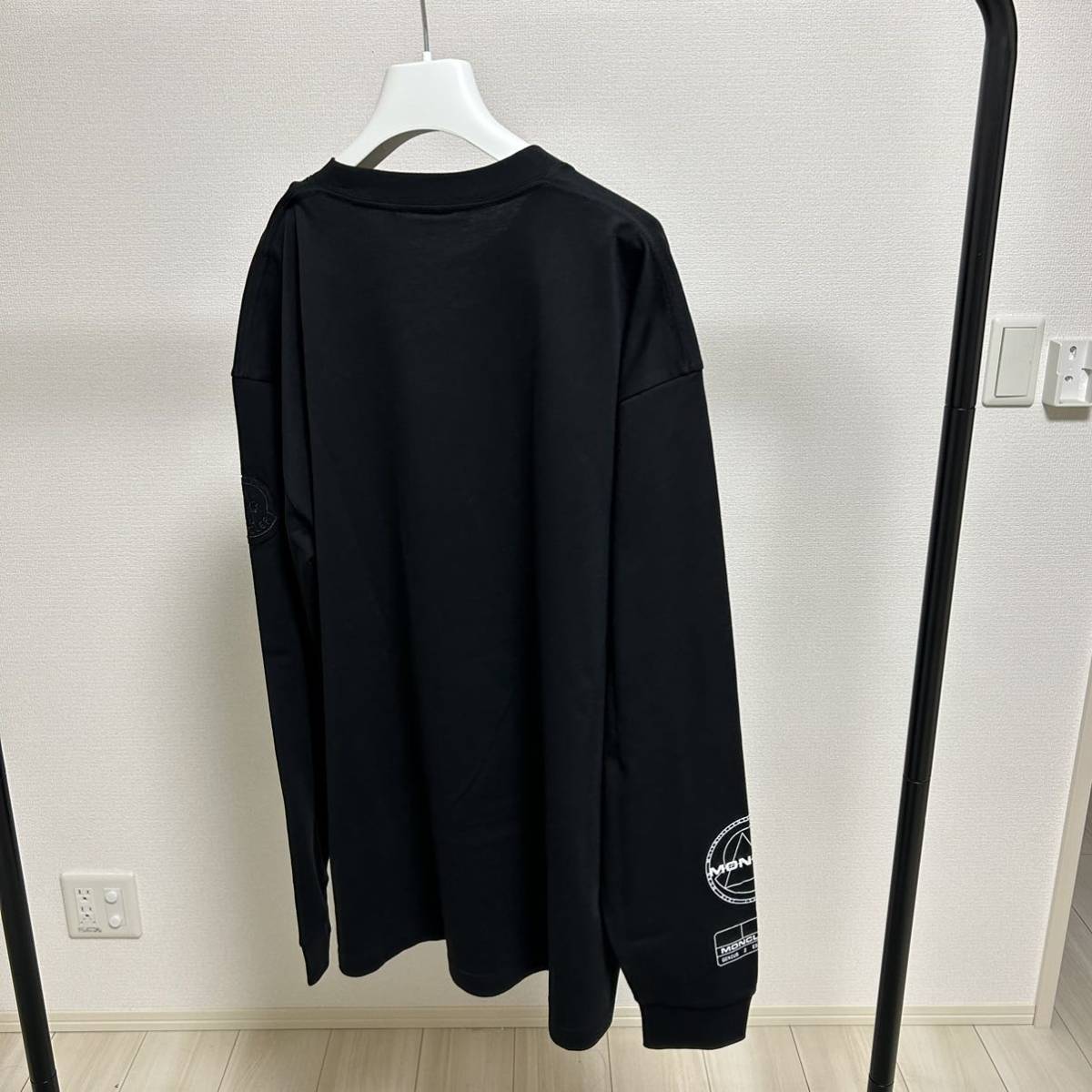 【新作】【未使用】MONCLER モンクレール　ロンT 長袖　Tシャツ　黒　XL_画像3