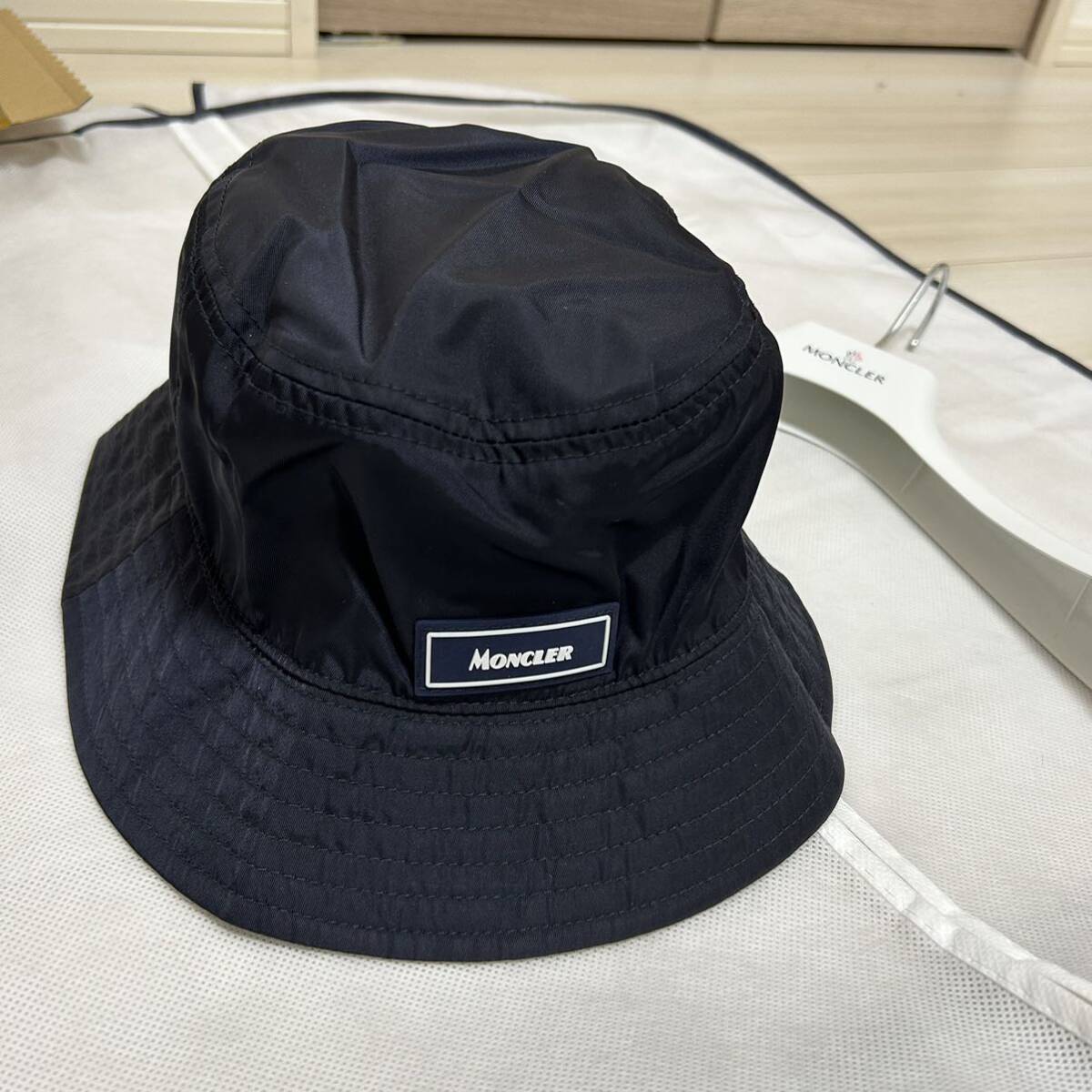 【美品】【最安値】MONCLER モンクレール　バケットハット　帽子　L ネイビー_画像1