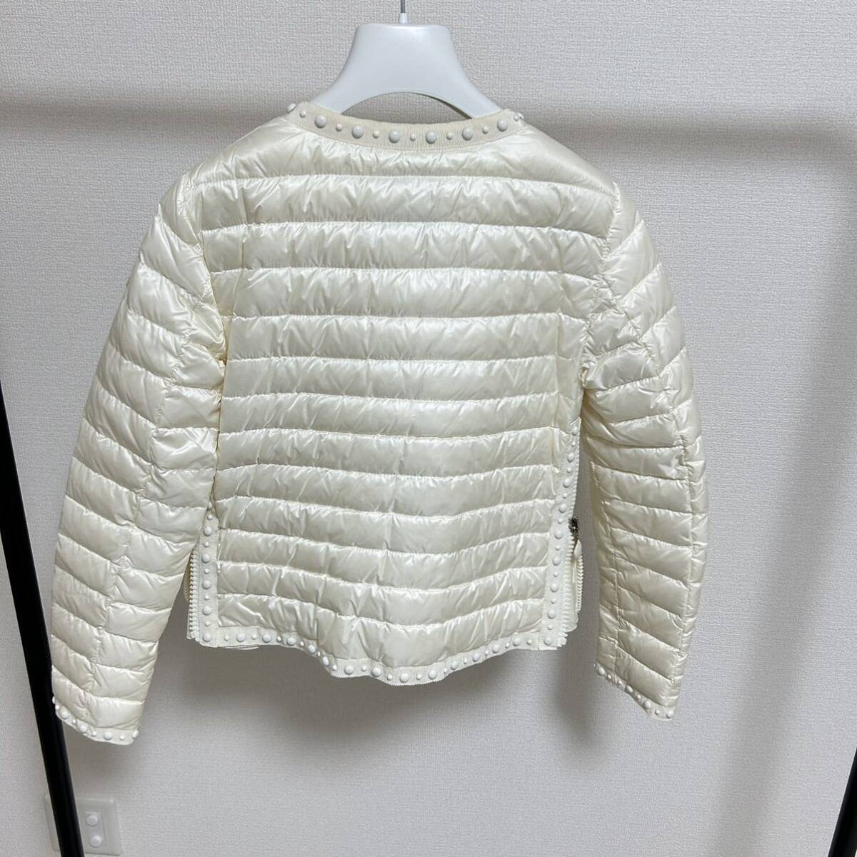 最安値】MONCLER モンクレール ライトダウンジャケット ビジュー 最安値】MONCLER モンクレール ライトダウンジャケット ビジュー
