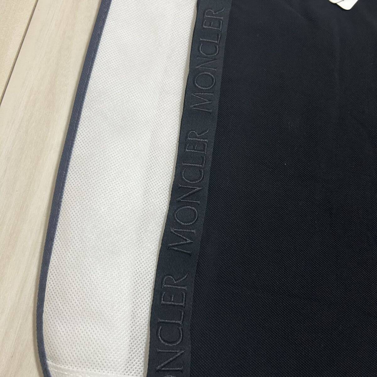 【レア】MONCLER モンクレール ラバーワッペン サイドレタリング 半袖ポロシャツ 黒 Lの画像4