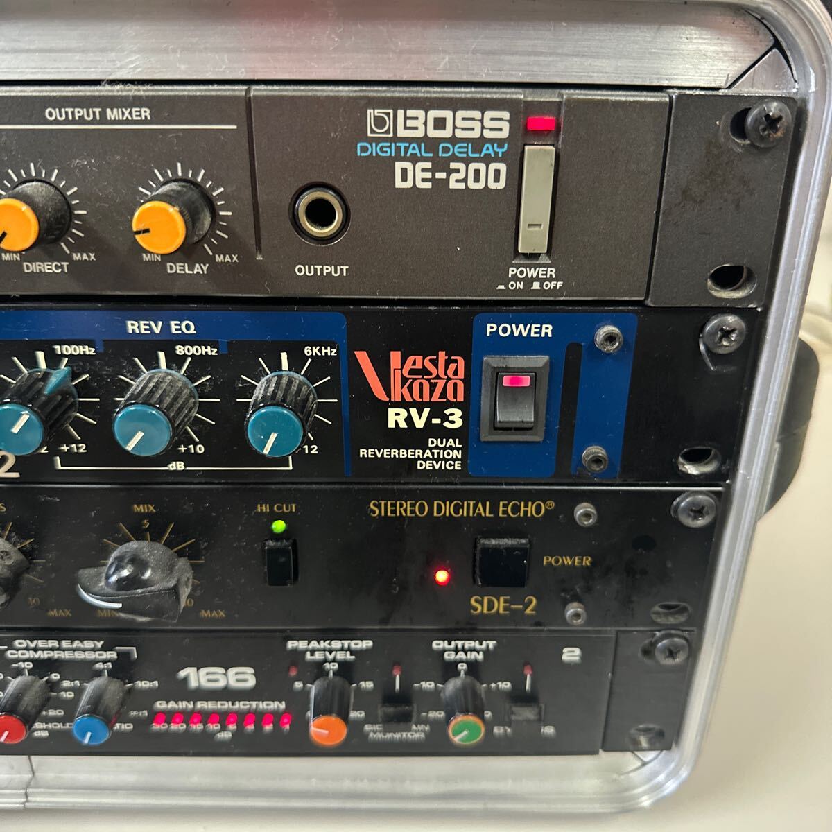 dbx 166 vestakozo rv-3 chandler sde-2 boss de-200 リミッター テープエコー 通電確認済みの画像3