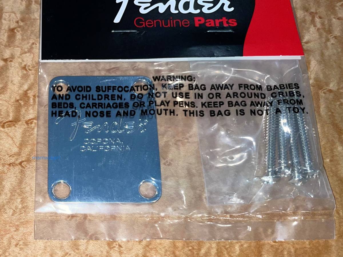 新品 パッケージ入 Fender Neck Plate American Series CORONA CALIFORNIA刻印 Bass Chrome フェンダー ネック プレート コロナ アメリカ製の画像3