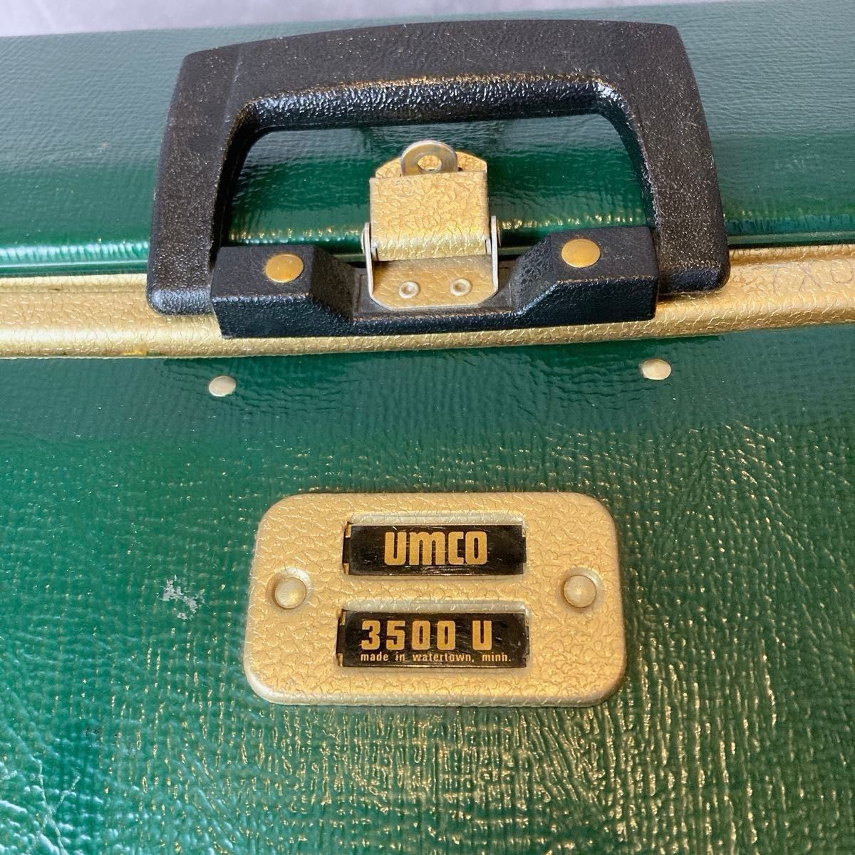 UMCO アムコ タックルボックス 3500 両開きプラハードケース UMCO アムコ タックルボックス 3500 両開きプラハードケース