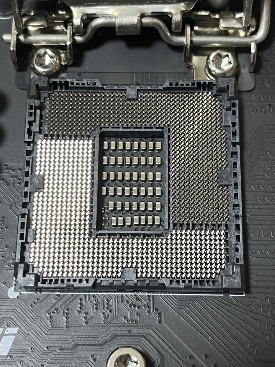 MSI MPG Z390I GAMING EDGE AC LGA1151 MiniITXマザーボードの画像3