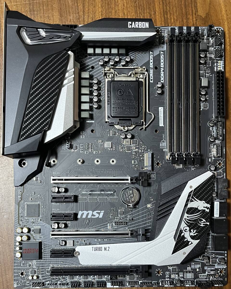 MSI Z390 GAMING PRO CARBON LGA1151 マザーボードの画像2