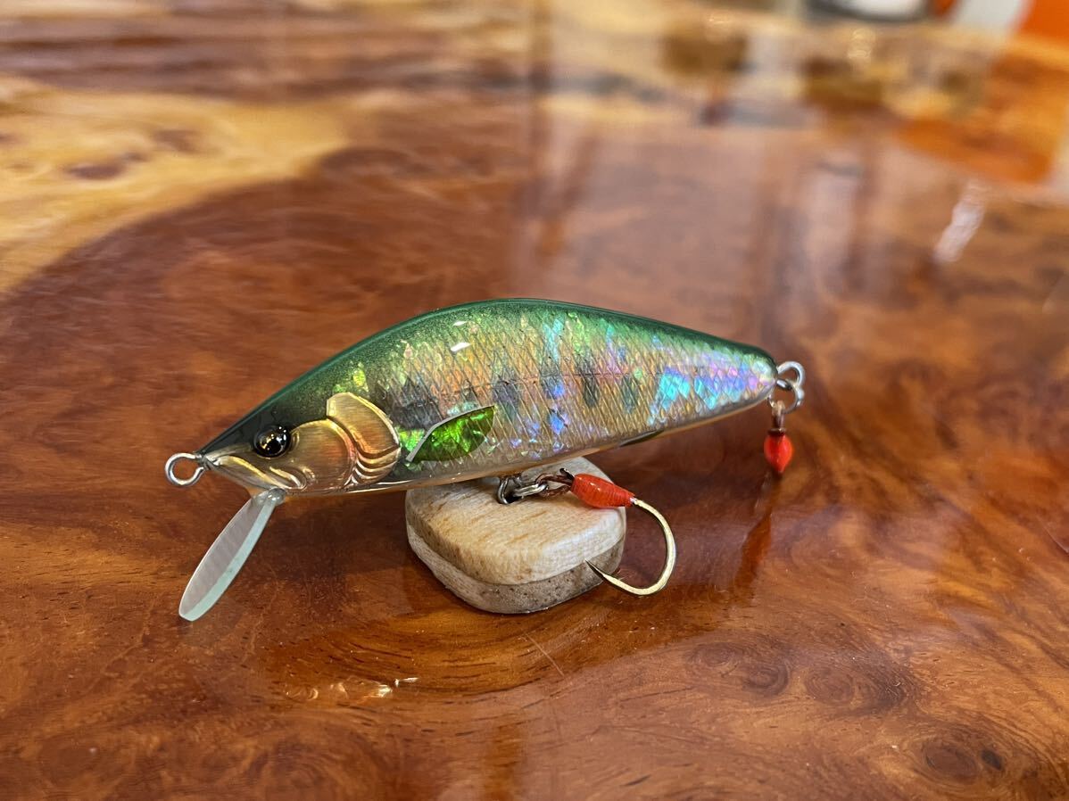 T.C.G Handmade Lures 50s No.4 ハンドメイドミノー アワビ貼り ハンドメイドルアー_画像1