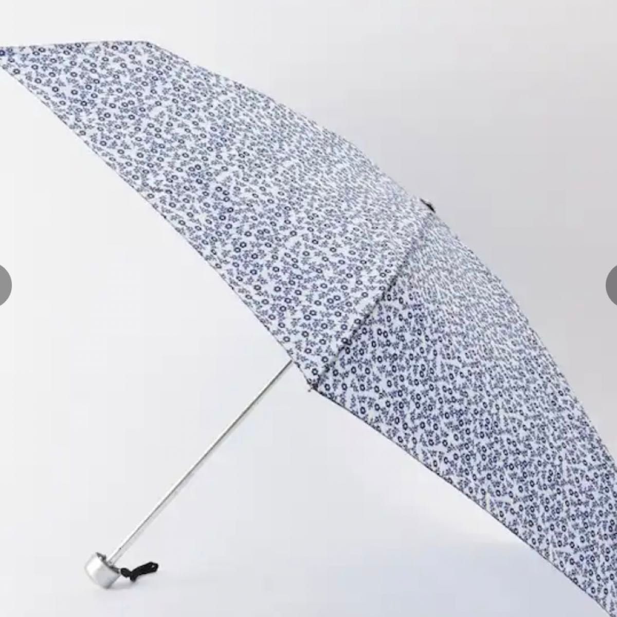 ウォーターフロント　折りたたみ傘　ブルー　うさぎ　花柄　カラビナ　パステル　かわいい　青　ぬいぐるみ　傘　ラビット　5段傘　50㎝