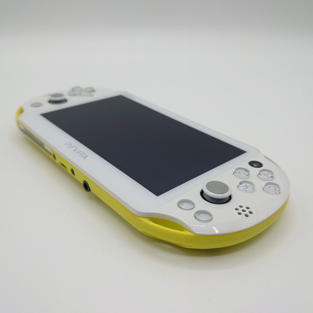 psvita　2000 ライム　ホワイト　本体 sony PCH-2000