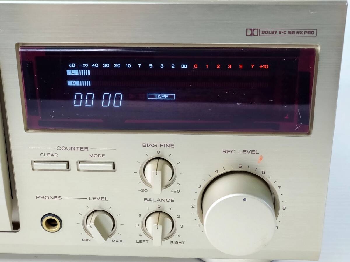 TEAC ティアック カセット デッキ V-1050 3 Head System 3ヘッド カセットテープ プレーヤー オーディオ機器 音響機器_画像4