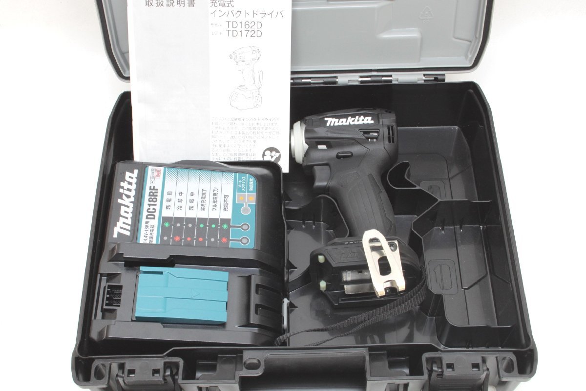 1K383* Makita Makita* rechargeable impact driver TD172DZ charger DC18RF case color difference unused goods [ new Poe n]