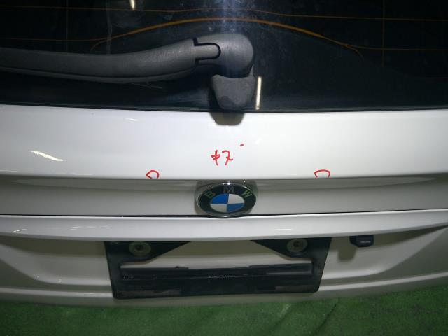 BMW 3シリーズ GH-AY20 バックドアASSY 318Iツーリングの画像2
