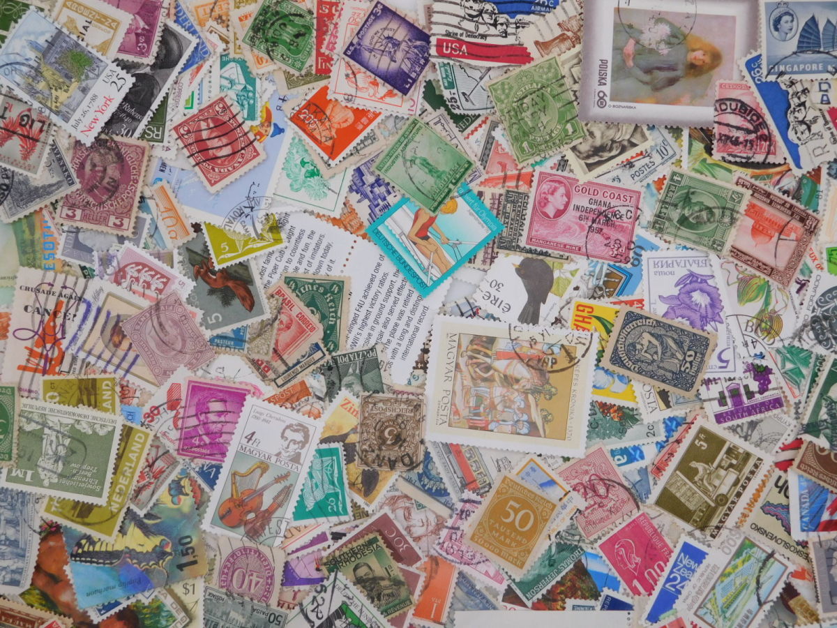 海外切手 外国切手 世界各国 １０００枚 アンティーク品 ヨーロッパ中心 使用済切手 コラージュ 紙ものの画像6