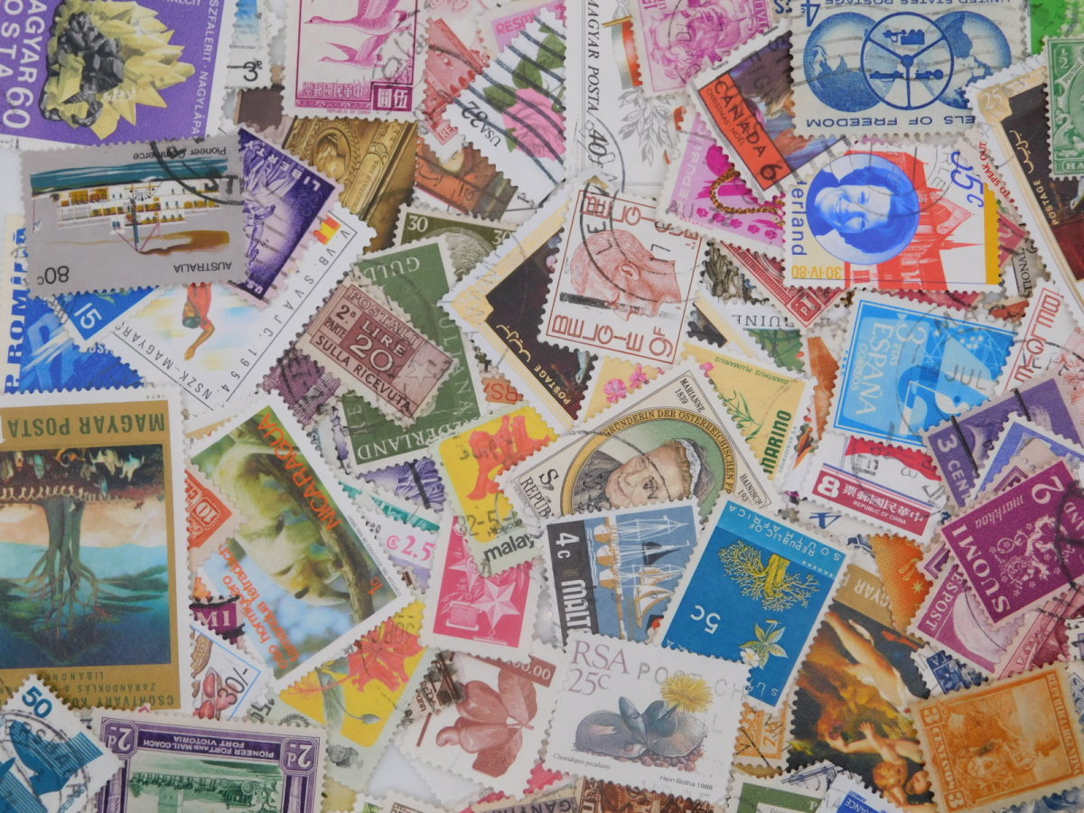 海外切手 外国切手 世界各国 １０００枚 アンティーク品 ヨーロッパ中心 使用済切手 コラージュ 紙ものの画像5