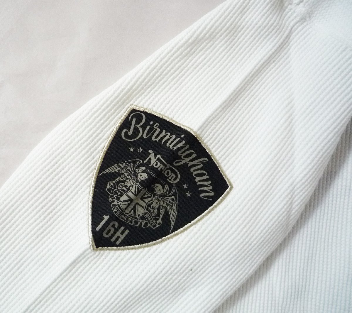 ノートン NORTON 長袖Ｔシャツ ヘンリーネック ワッフル編み 2つボタン 刺繍 Mサイズ ホワイト 白の画像4