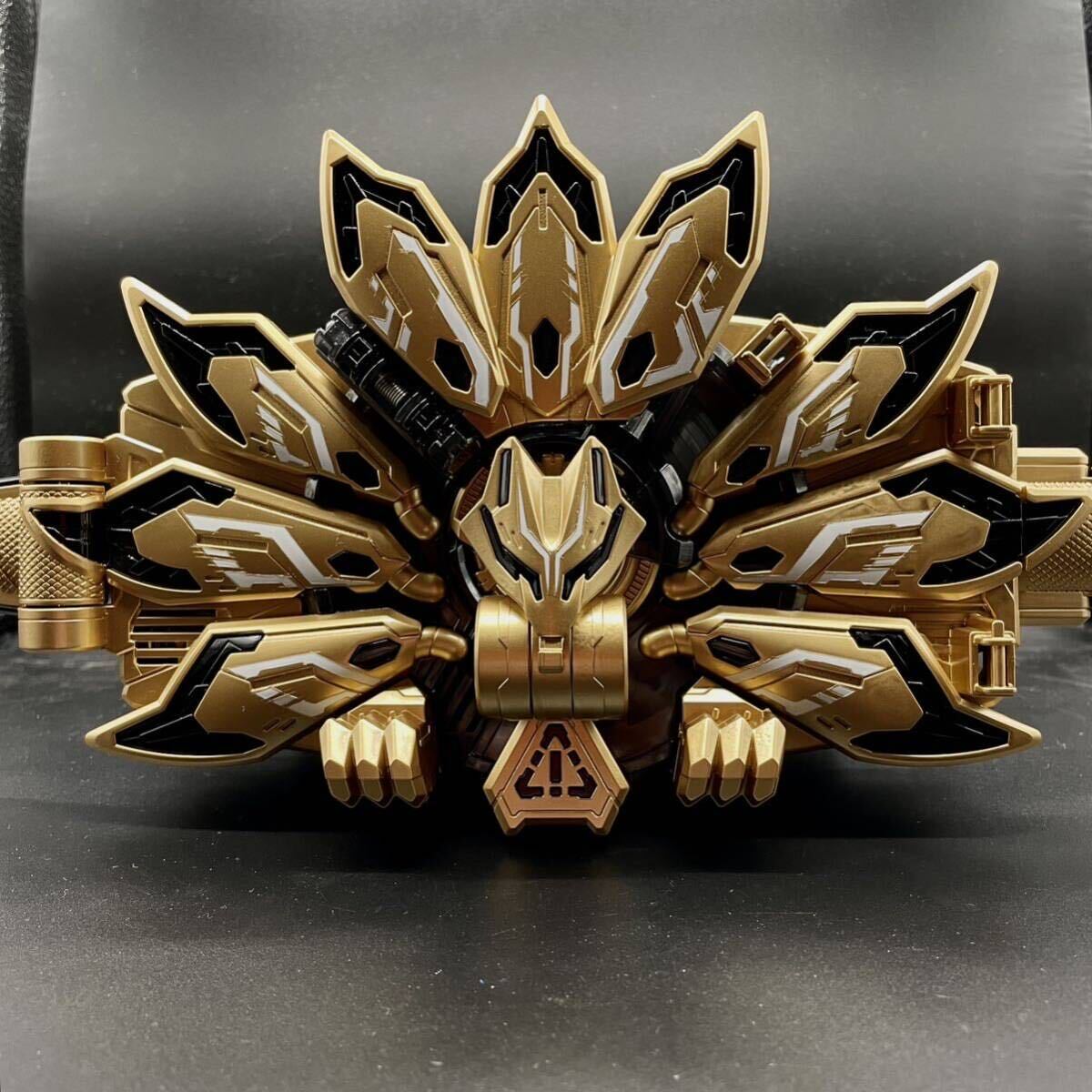 DX ドゥームズギーツ レイズバックル 塗装品 仮面ライダー DX ドゥームズギーツ レイズバックル 塗装品 仮面ライダー