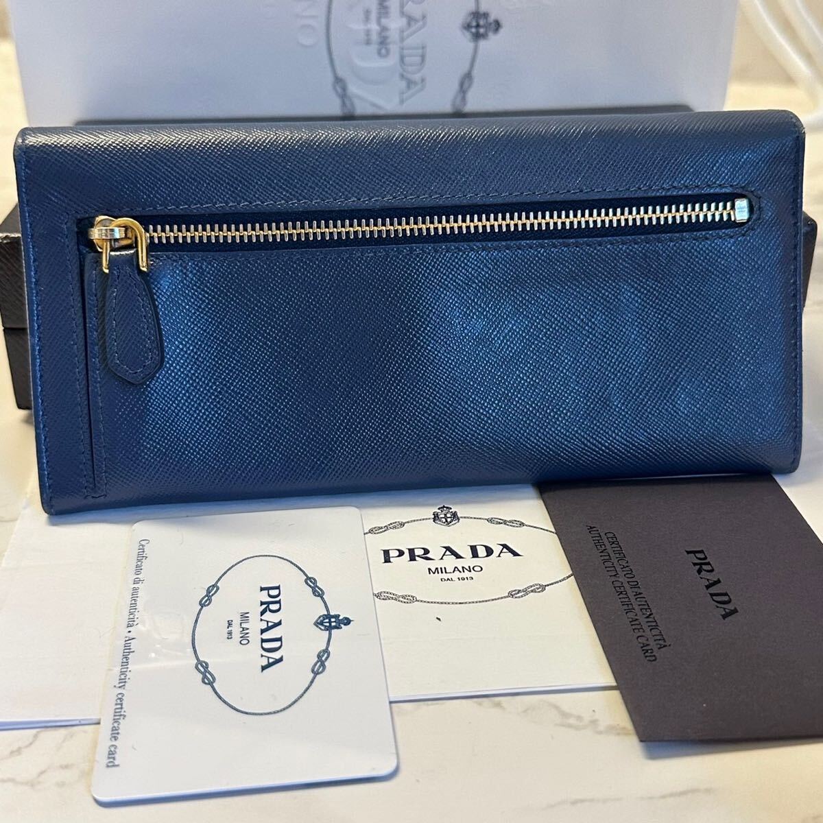 プラダ PRADA 財布 長財布 サフィアーノ バイカラー レディース プラダ PRADA 財布 長財布 サフィアーノ バイカラー レディース