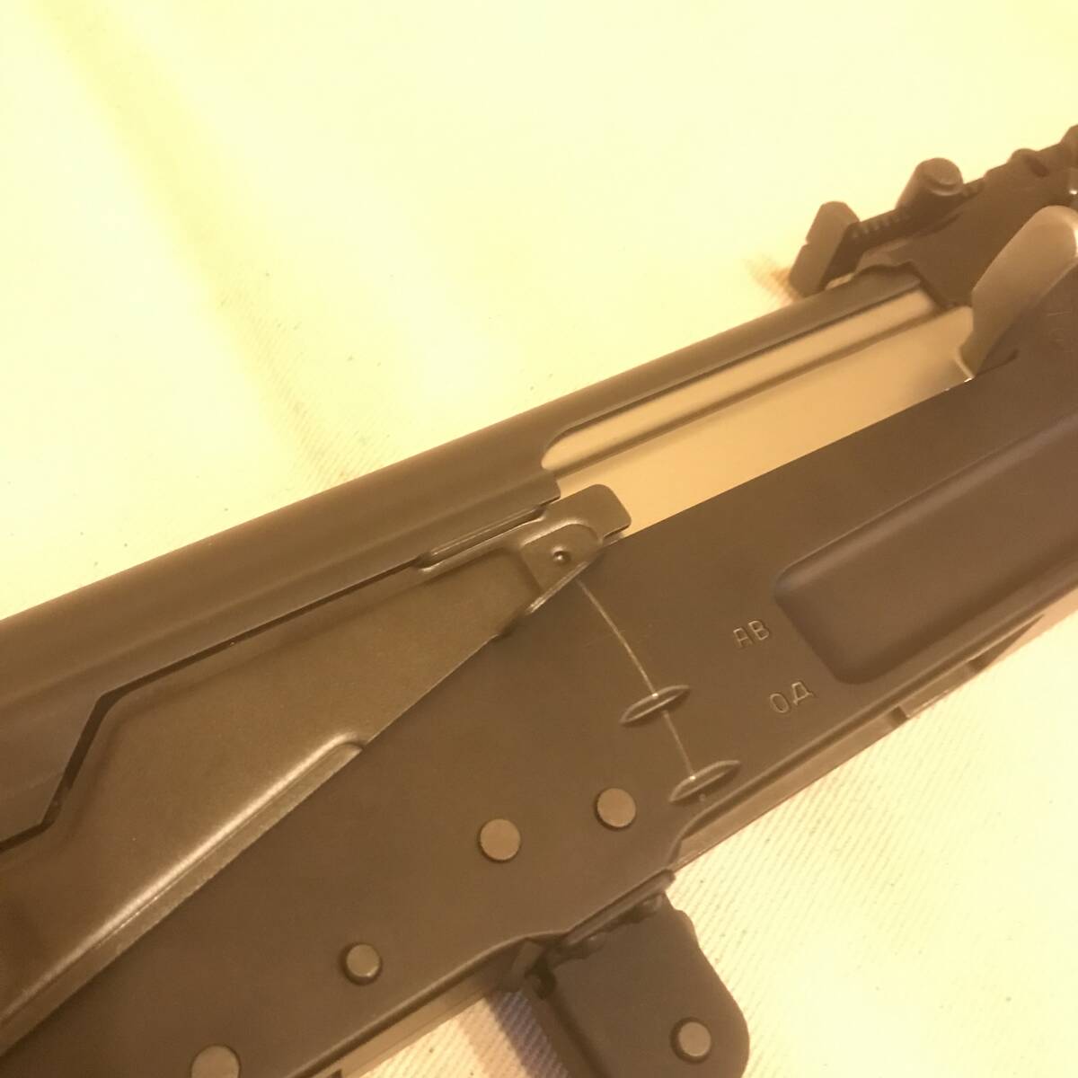 東京マルイ　次世代電動ガン　AKS47 ニッケル水素ミニSバッテリー　予備マガジン　AKスリング_画像2