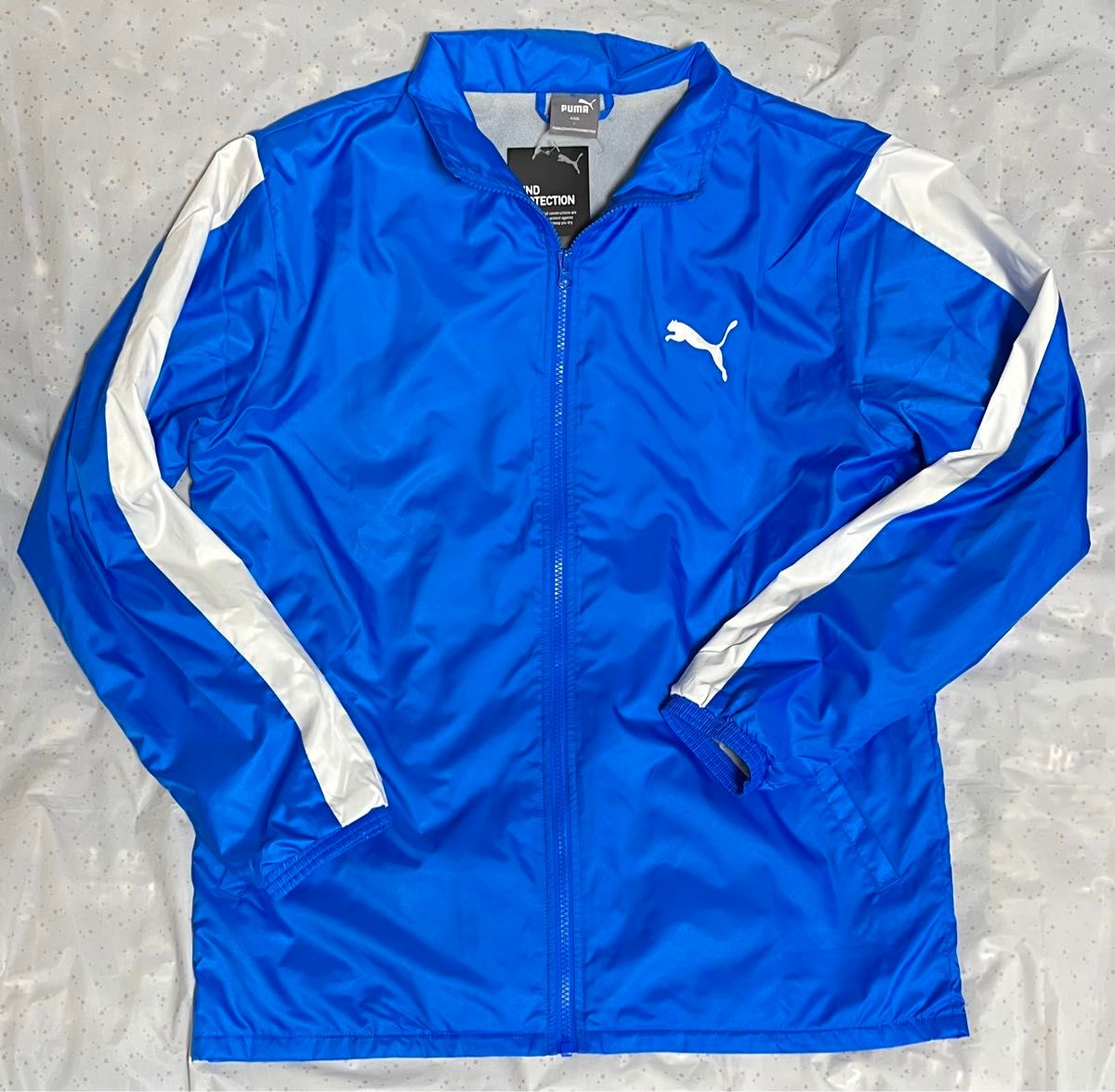 【週末セール】PUMA メンズ ESS ウインドブレーカー トレーニングジャケット エレクトリックブルー　Lサイズ　新品・タグ付き