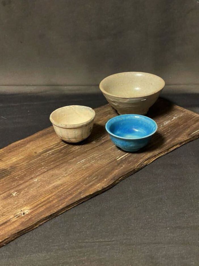  deep .. air feeling.! flat cheap from Muromachi period Nara * law . temple . flour. remained temple old material rare smaller . board tree ground tray instead of! old Karatsu . old Seto. mountain sake cup .!