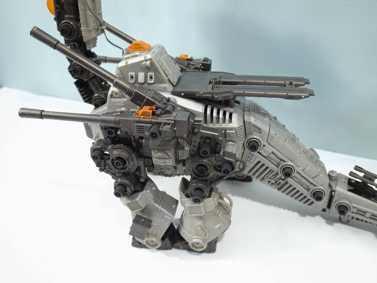 ●ジャンク TOMY ZOIDS ゾイド ウルトラザウルス 1/72スケール NO.037 RZ-037 組立済み_画像4