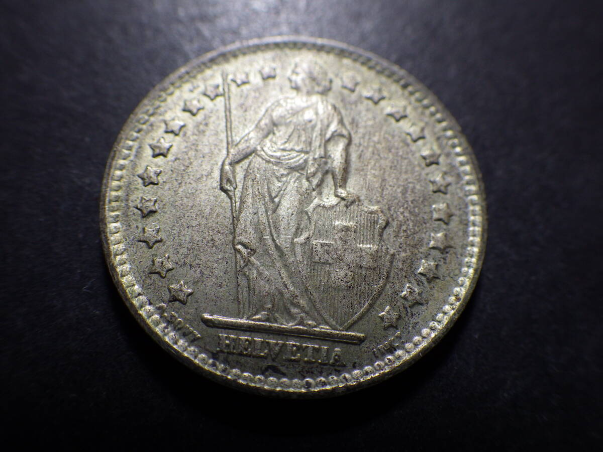 スイス１フラン銀貨　１９６０年　約直径23.25ｍｍ厚み1.35ｍｍ重さ4.98ｇ　コレクター放出品_画像3