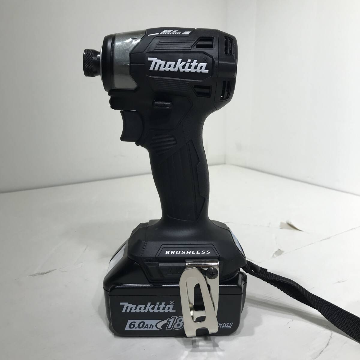 makita マキタ 18V 充電式 インパクトドライバ バッテリ 充電器 セット TD173DRGXB_画像3