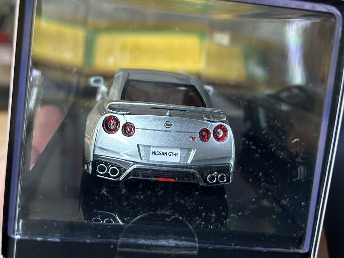 1/43 ワンモデル　ニッサン　gt-r R35 2017 シルバー　onemodel 17B08-57_画像3