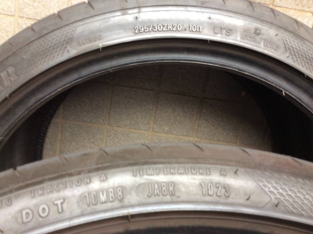 295/30R20 LTS グッドイャータイヤ GOOD/YEAR EAGLE F1 Super Sport 2本 山有り 2023年製 新鮮味有り_画像2