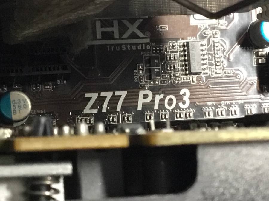 自作PC Z77 Pro3 -　Core i7 3770 3.40GHz 16GB■現状品_画像4