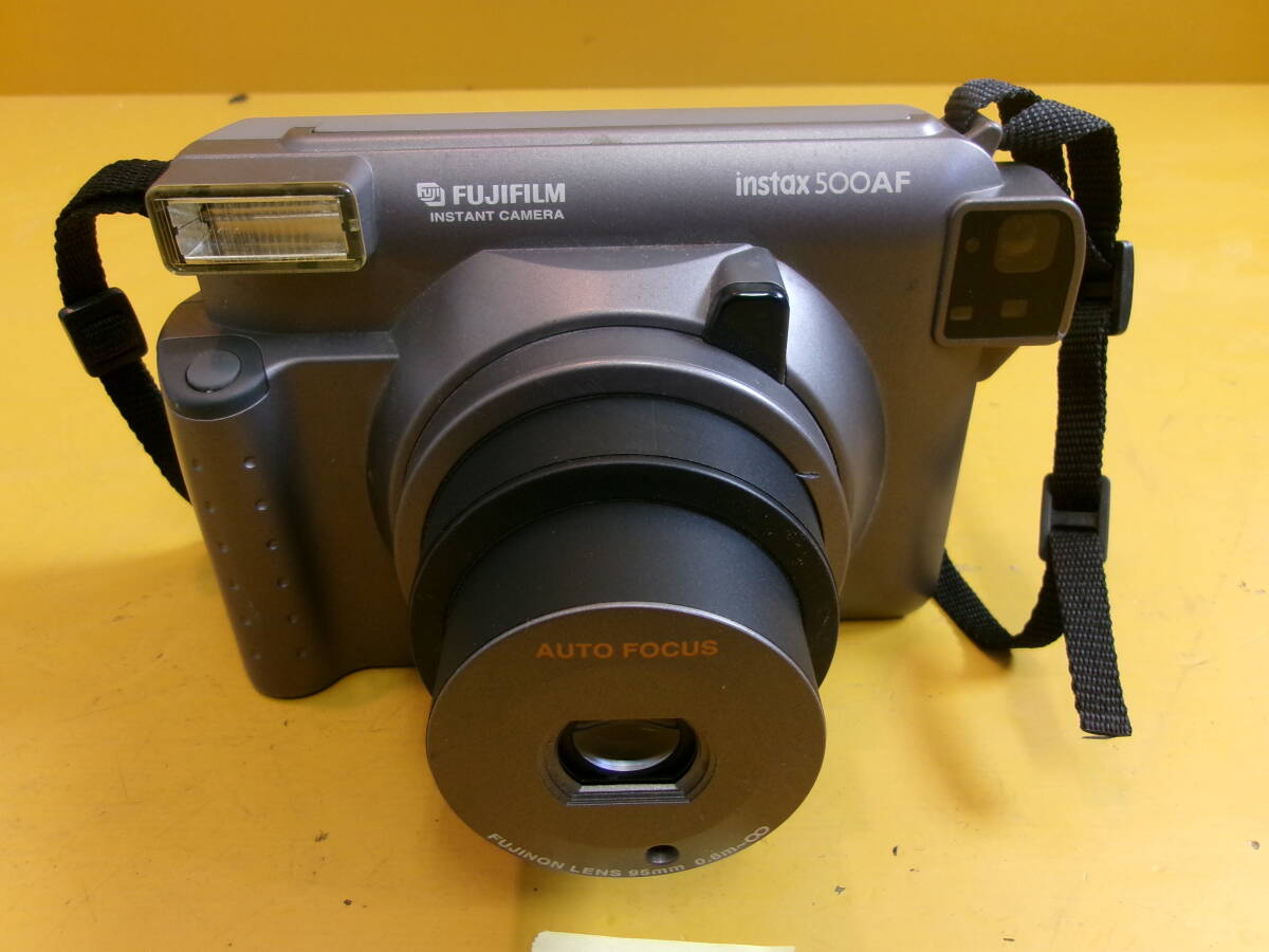 (D-1388)FUJIFILM ポラロイドカメラ INSTAX 500 AF 通電確認のみ 現状品_画像3