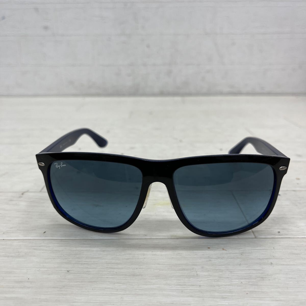 1379◎ Ray-Ban レイバン RB4147 6093/4M 小物 ファッション サングラス 眼鏡 レンズ 度なし フレーム ブラック メンズ_画像2