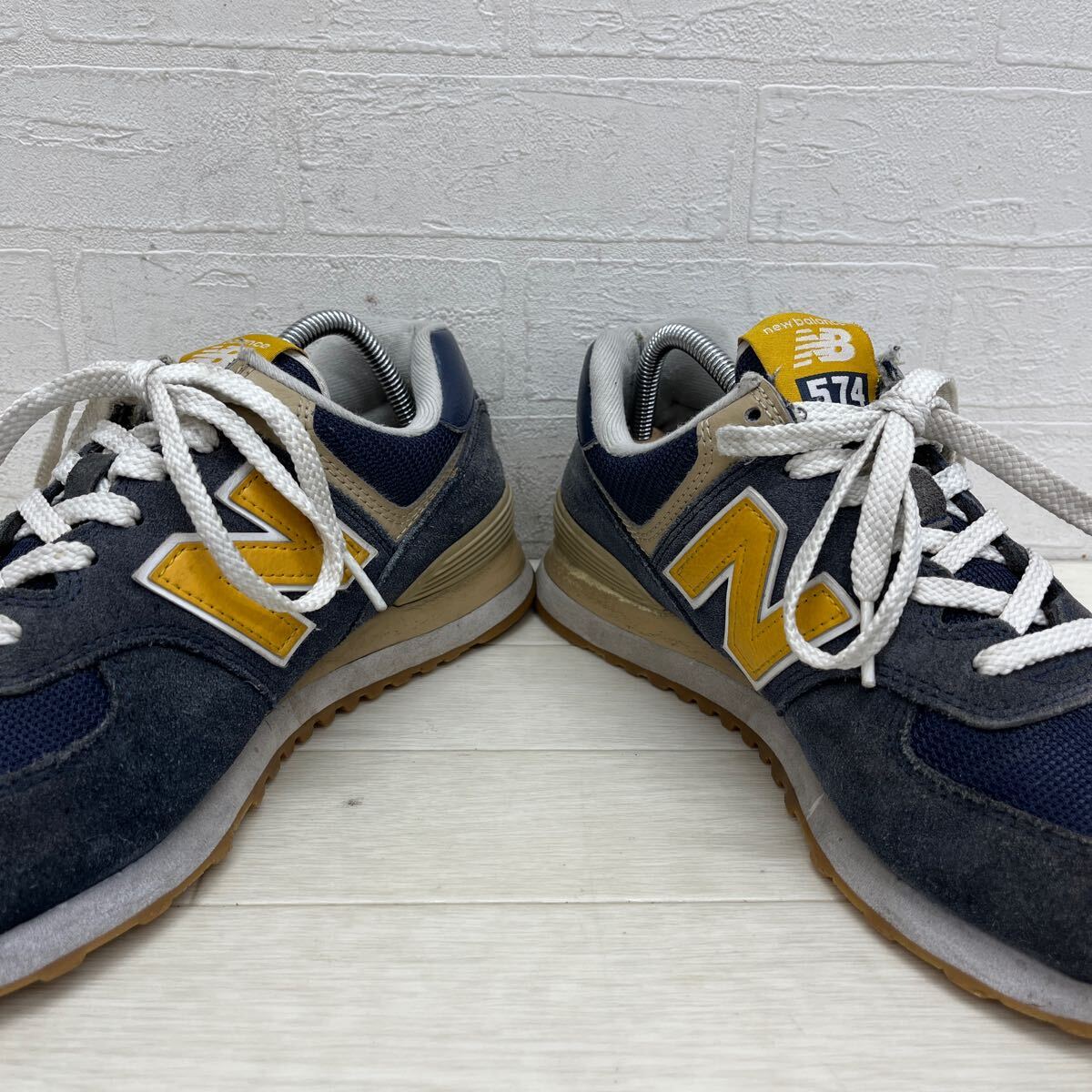 1408◎ new balance 574 ニューバランス 靴 シューズ スニーカー ローカット フラット ソール ネイビー グレー メンズ25.0_画像2