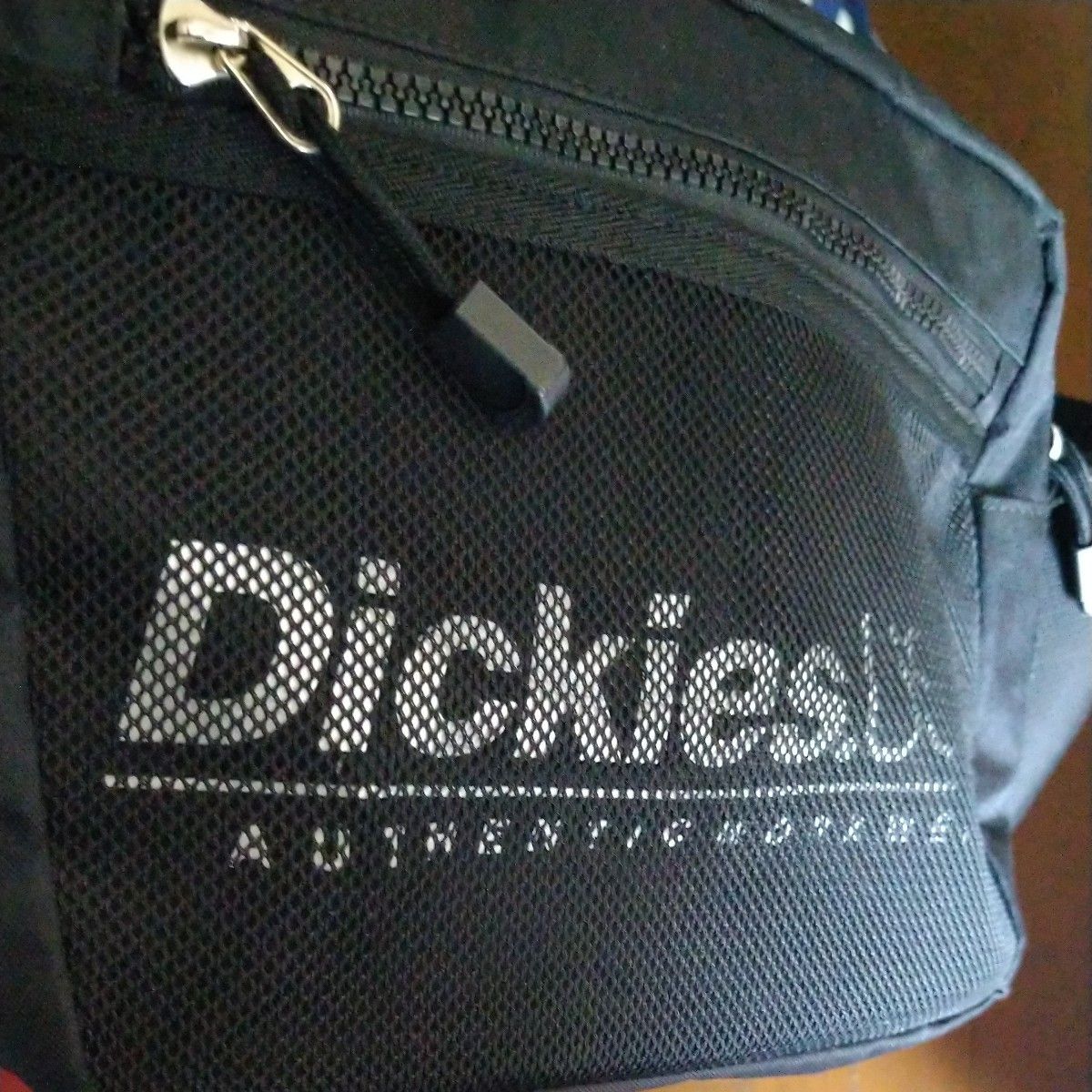 【新品】ディッキーズ アウトドア ショルダーバッグ Dickies ミニメッセンジャーバッグ 斜め掛け ボディバッグ ユニセックス