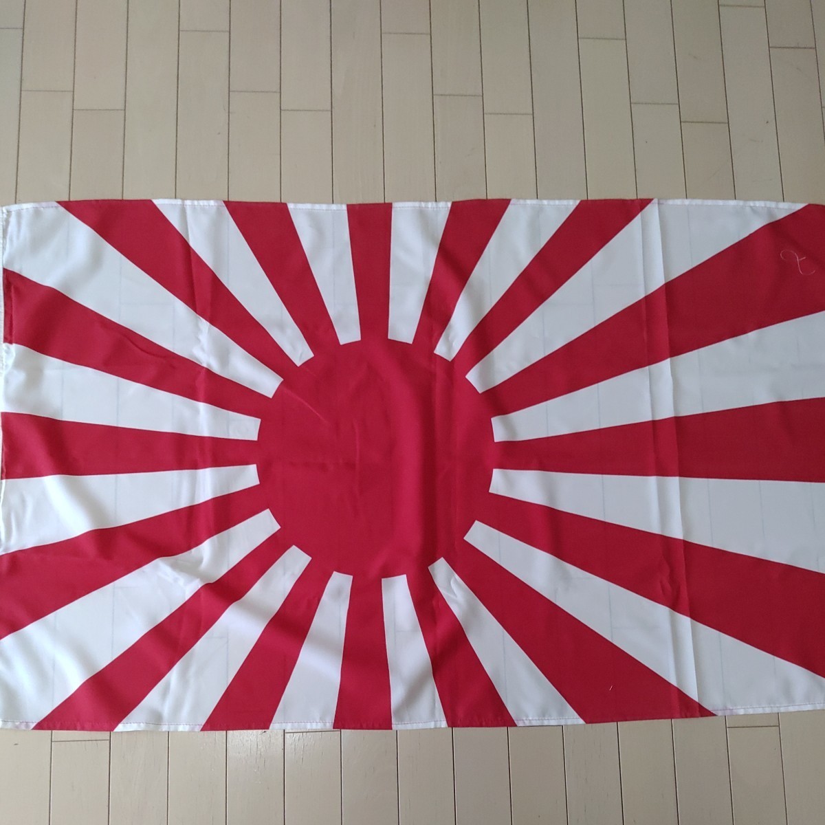 日章旗 タペストリー　国旗　旭日旗　日本　大日本帝国　新品　_画像2