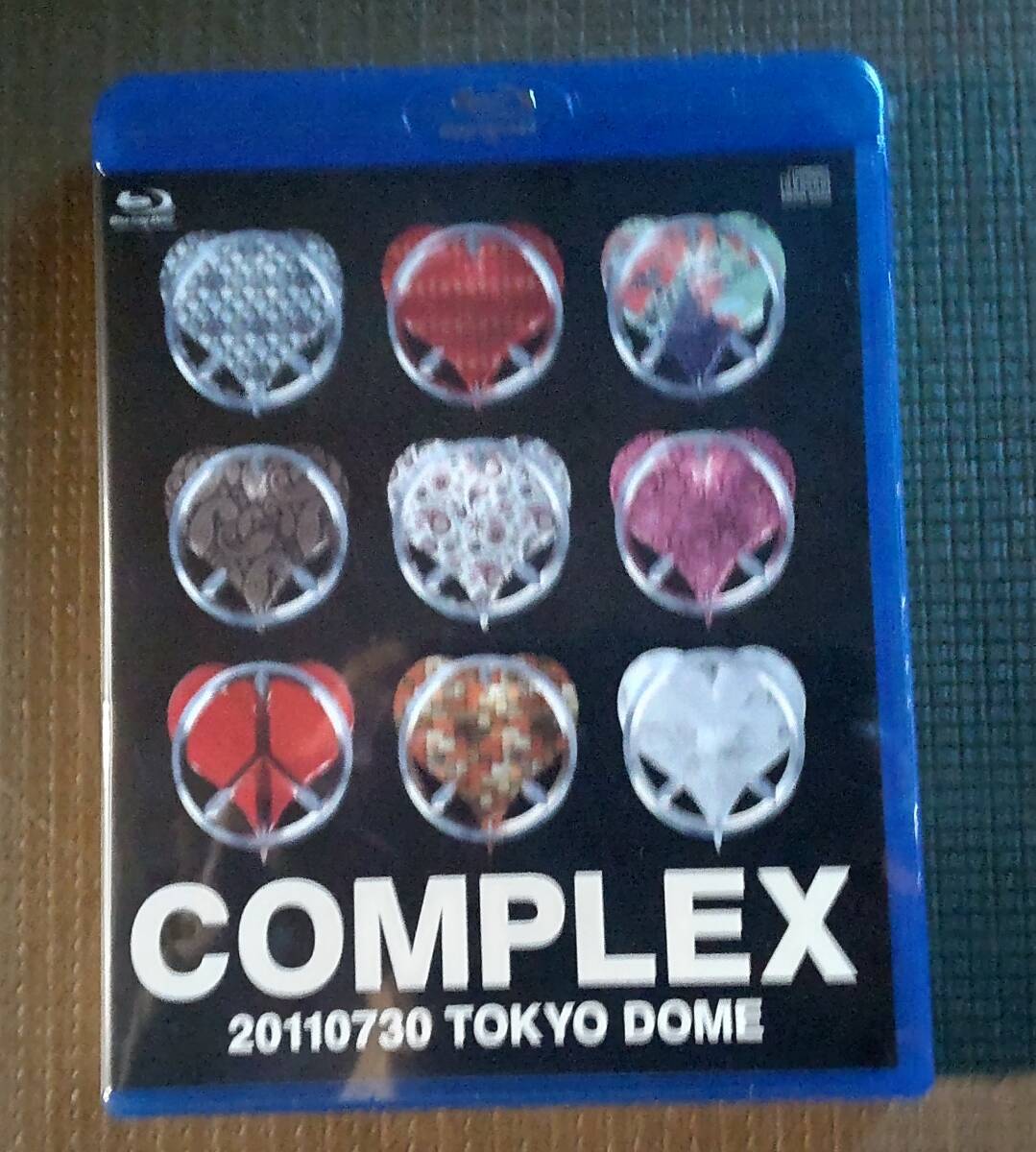 COMPLEX 日本一心 20110730 TOKYO DOME 【Blu-ray+LIVE CD】 未開封の画像1