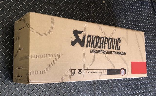 【新品】【AKRAPOVIC】アクラポビッチ　スリップ オンライン カーボン EC/ECE GSX-R1000 17-23 S-S10S012-HRC マフラー_画像8