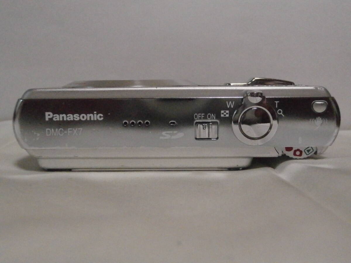 デジカメ Panasonic LUMIX DMC-FX7 シルキーシルバー (5.0メガ) 9649_画像9
