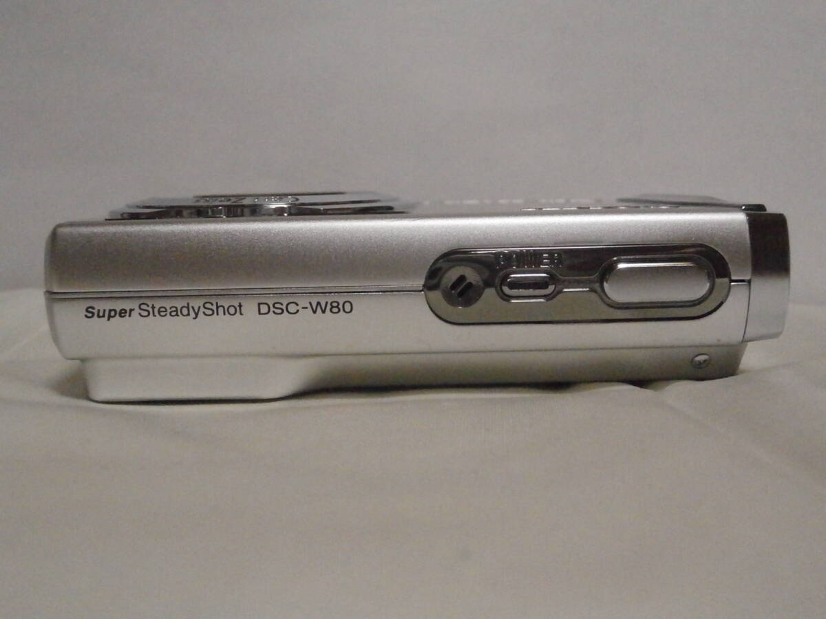 美品 国外仕様 デジカメ SONY Cyber-shot DSC-W80 シルバー (7.2メガ) 0859_画像9