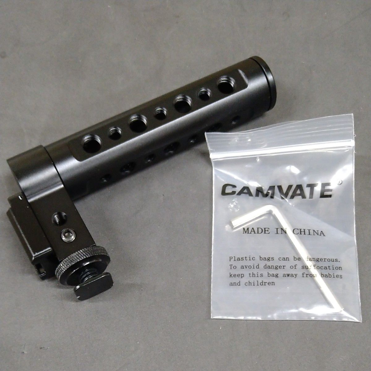 CAMVATE トップハンドル+コールドシューアダプター チーズハンドルグリップ 1/4"と3/8"ネジ穴付き DSLRカメラ用