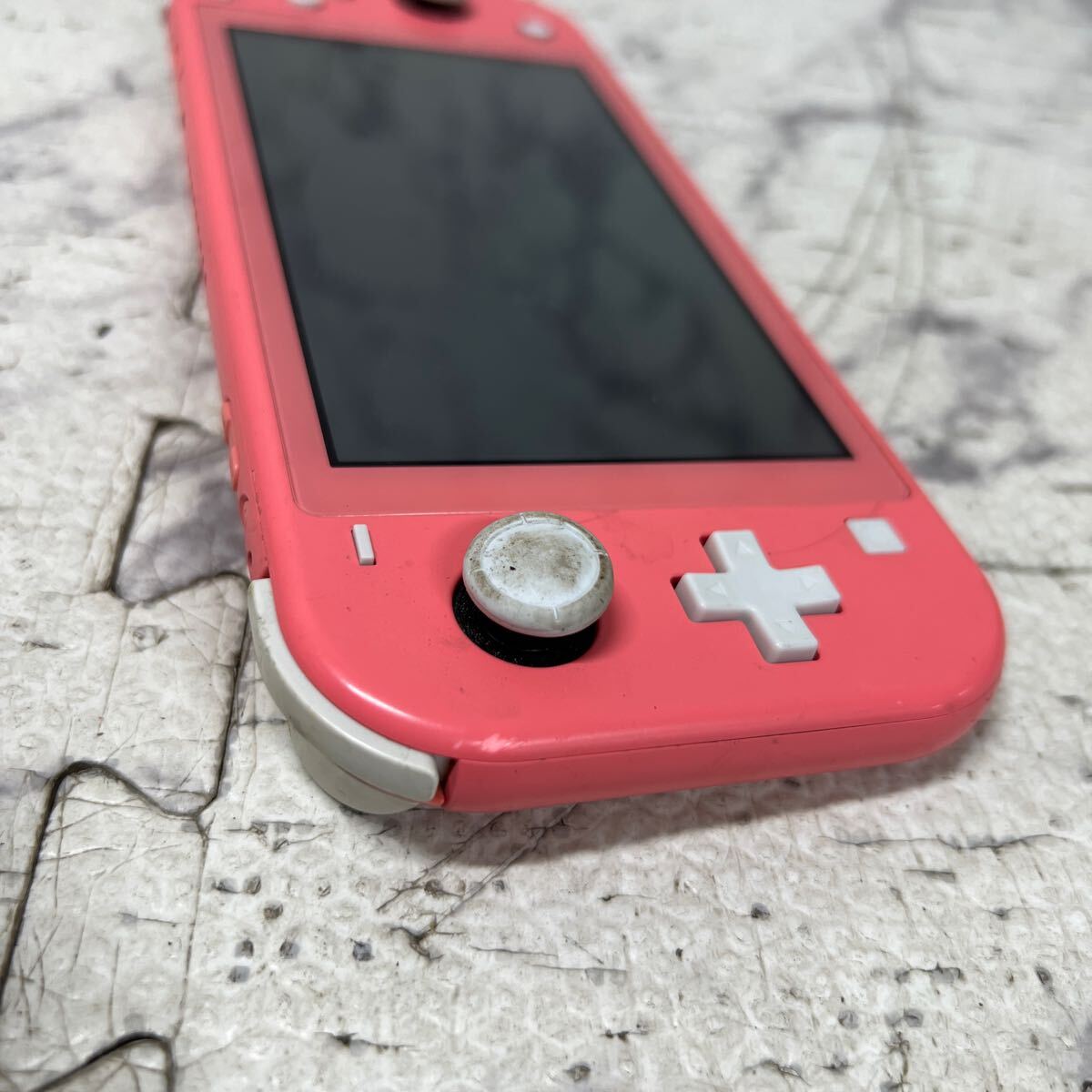 MYG-1508 激安 ゲー厶機 本体 Nintendo Switch Lite HDH-001 通電不可 ジャンク 同梱不可_画像4