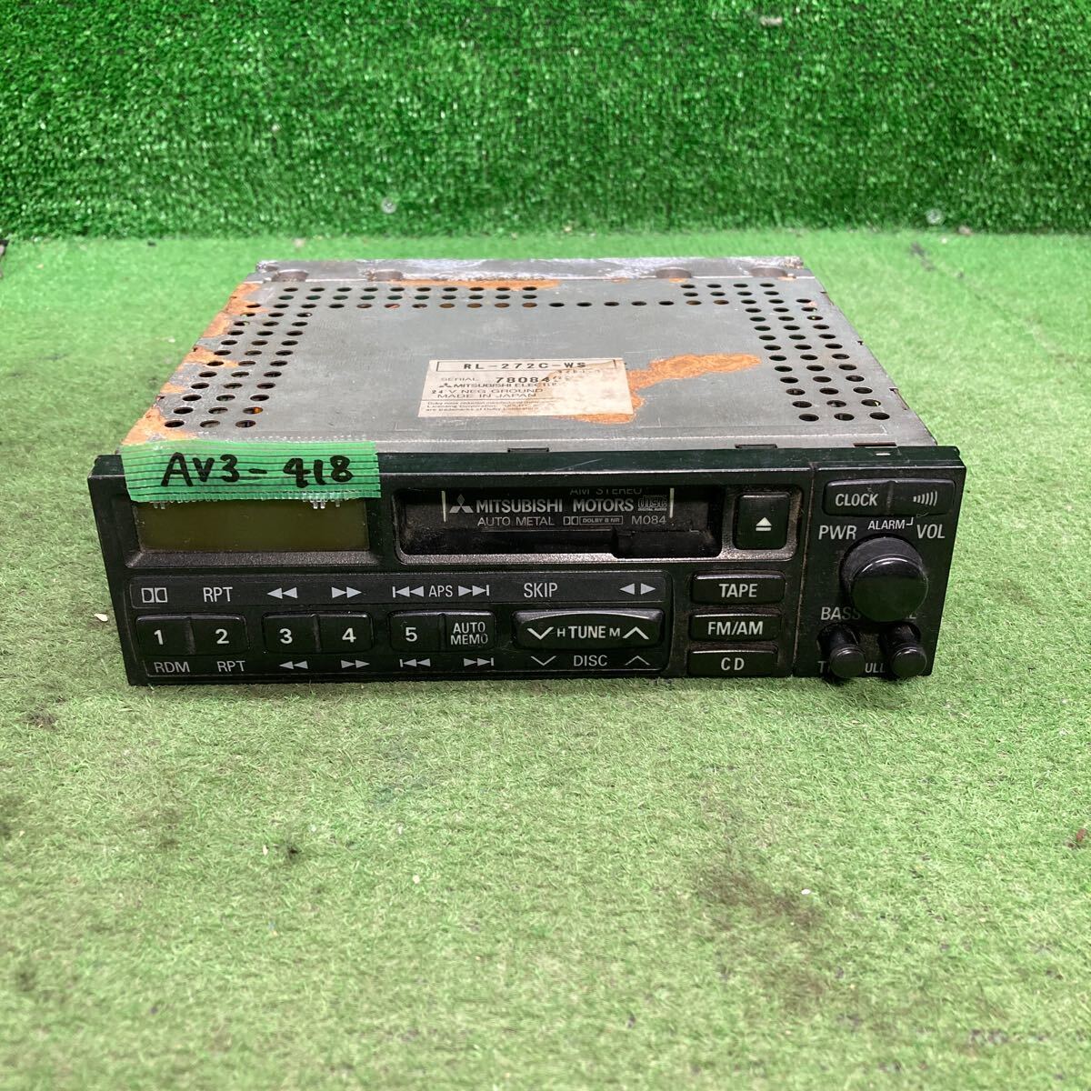 AV3-418 激安 カーステレオ MITSUBISHI RL-272C-WS カセット テープデッキ 通電未確認 ジャンクの画像1