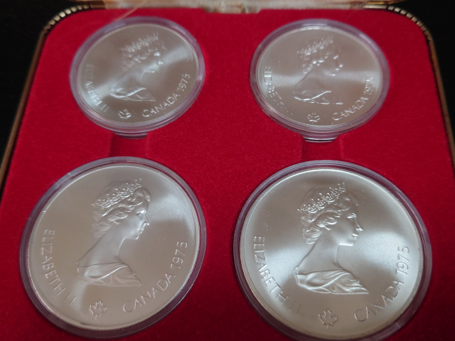 １円～ カナダ　 銀貨 4枚セット1976 モントリオールオリンピック　記念銀貨 ケース入_画像2