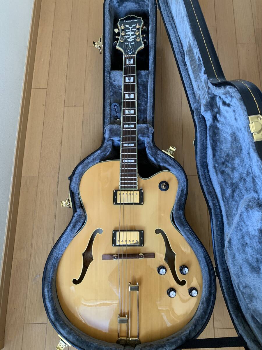 Epiphone BROADWAY NA フルアコ ジャズギター ナチュラルフィニッシュ の画像1