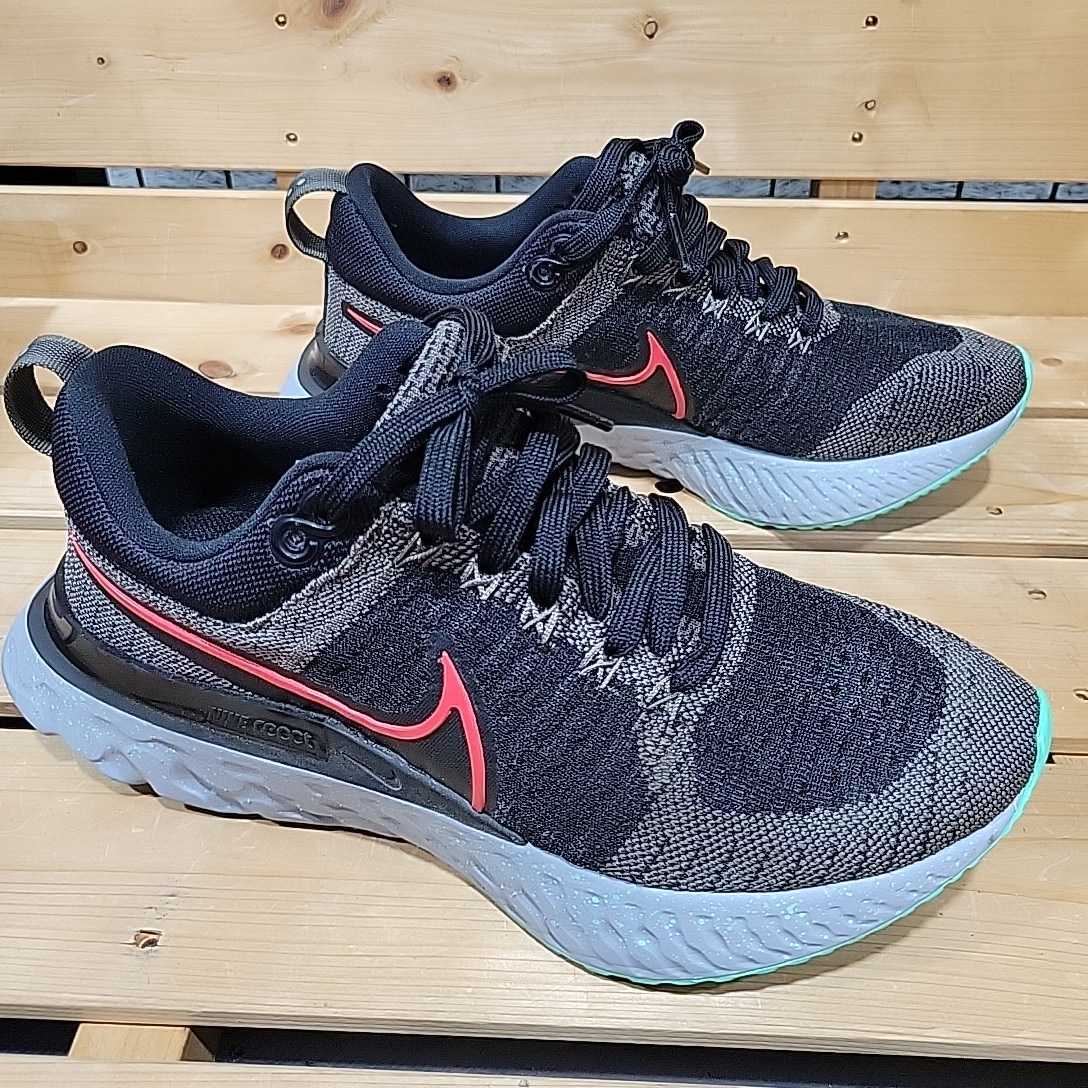 №7601 USED NIKE REACT INFINITY RUN FLYKNIT 2 濃灰/黒/赤/淡緑 25.0cm ナイキ リアクト インフィニティ ラン フライニット 2 CT2357-200_画像5