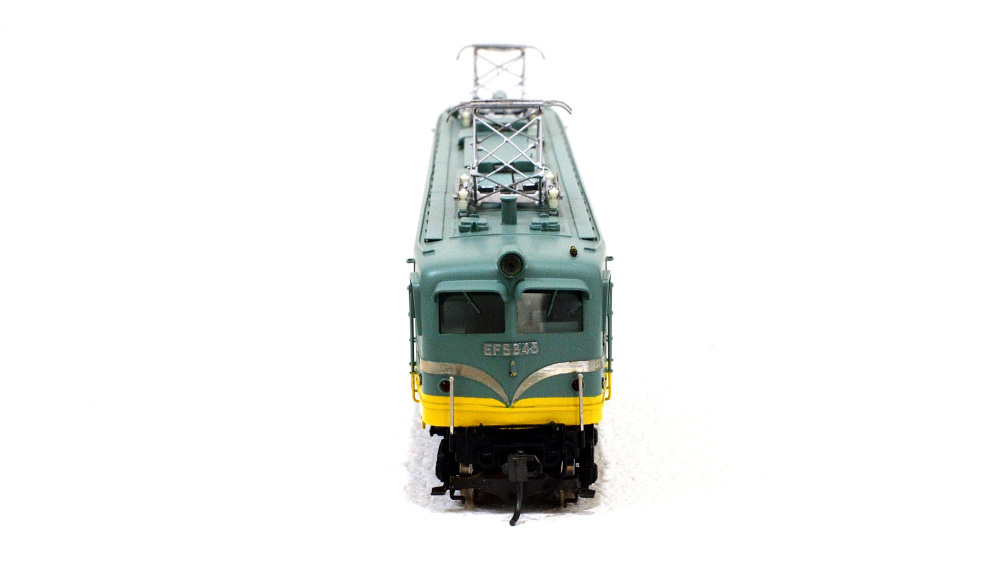 ◆◆ ＥＦ５８　鋳鋼先台車付き４５号機　青大将塗装　天賞堂　金属製完成品　◆◆_画像4