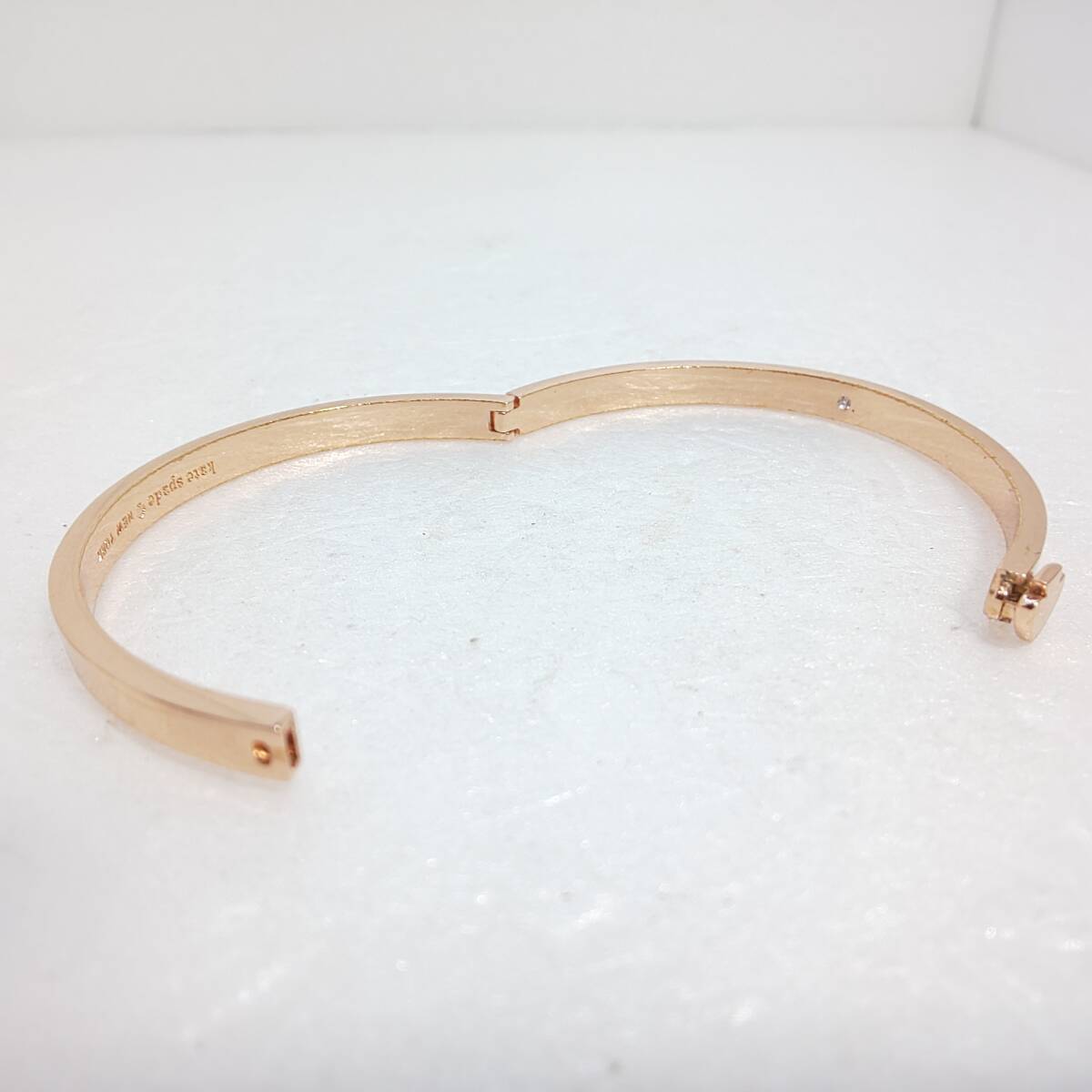 ◎ケイトスペード◎Kate Spade スペード バングルズ シン ヒンジ バングル ブレスレット ローズゴールド Spade thin hinge bangle 即発送_画像3