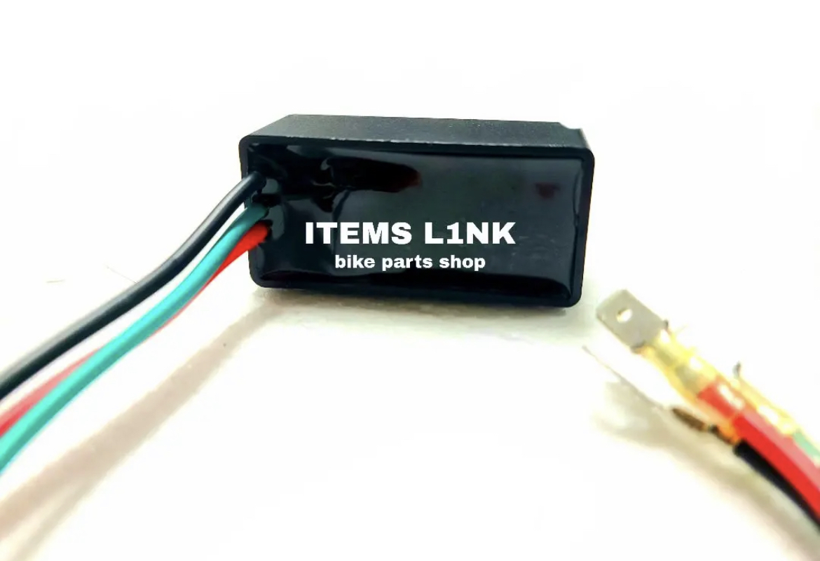 送料安いLK5-11 LED ウインカーリレー 12V モンキー ゴリラ ダックス シャリー NSR50 NSR80 NS-1 GS50 RZ50 CB125T YBR125 EN125 汎用_画像3